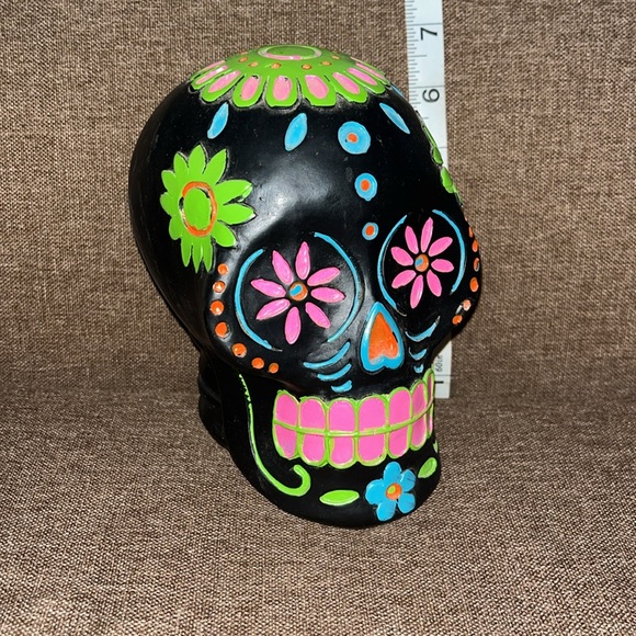 Creative Design 7 in Polyresin Sugar Skull - Picture 8 of 8
